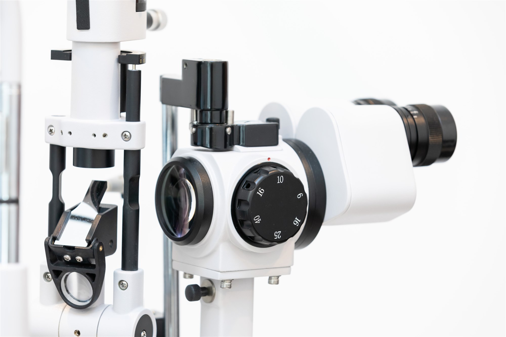 Southland Eye Surgeons clinical team at work